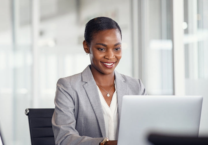 5 Ways to Incorporate Movement-based Mindfulness Into Your Workday, Without Disrupting Your Schedule